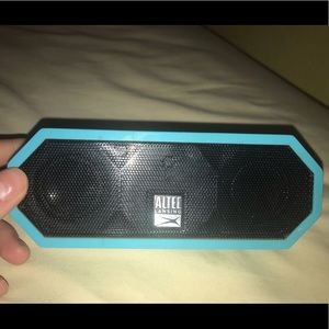 Altec water/drop proof speaker